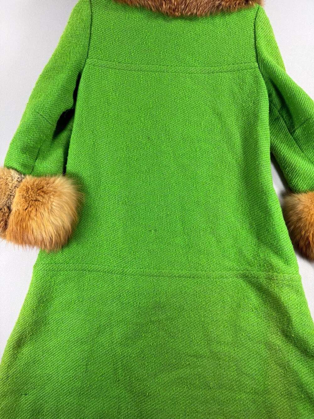 Vintage Green Wool Fur Collar Coat With Yellow Buttons - Picture 2 of 16